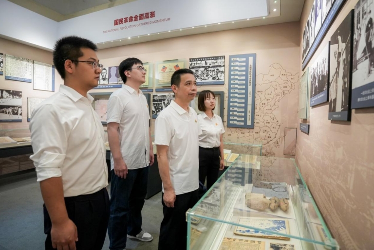 1750812673353649.jpg 03.jpg