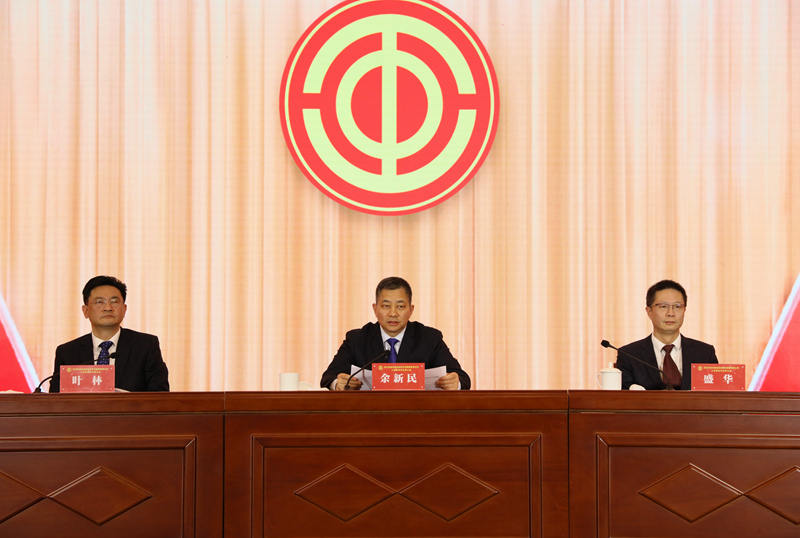 1703593364189476.jpg 3人.JPG