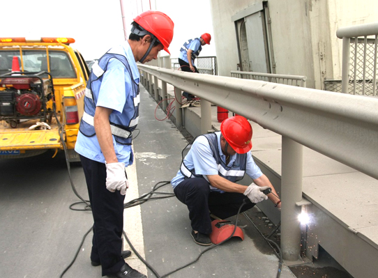 �ʰ��ɡ�(�й���)���޹�˾����