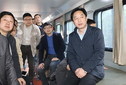 �ʰ��ɡ�(�й���)���޹�˾����