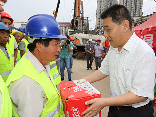 �ʰ��ɡ�(�й���)���޹�˾����