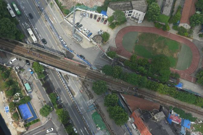 �ʰ��ɡ�(�й���)���޹�˾����