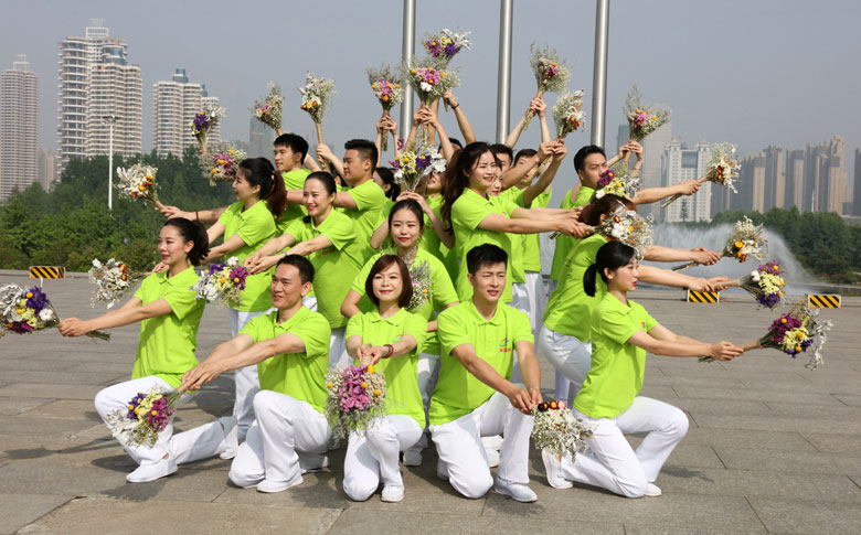 �ʰ��ɡ�(�й���)���޹�˾����