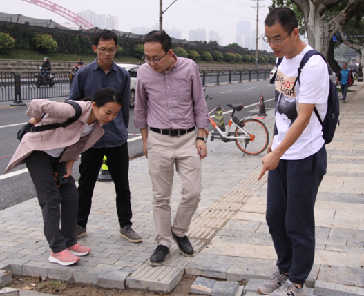 �ʰ��ɡ�(�й���)���޹�˾����