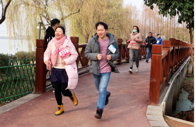 �ʰ��ɡ�(�й���)���޹�˾����